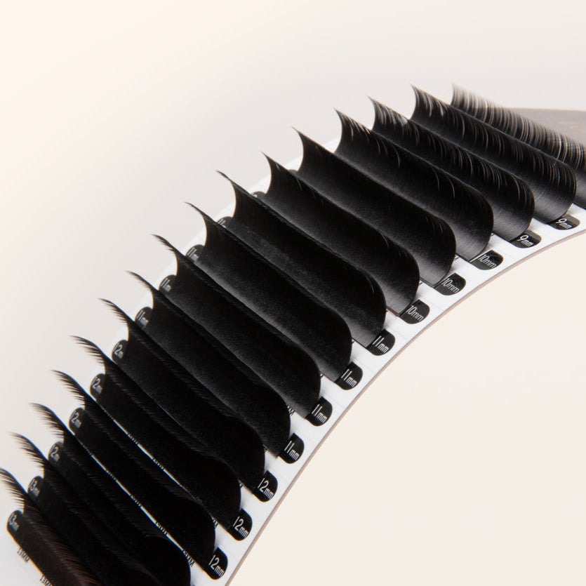 Volume/Classic Chelsea Lashes 0.10