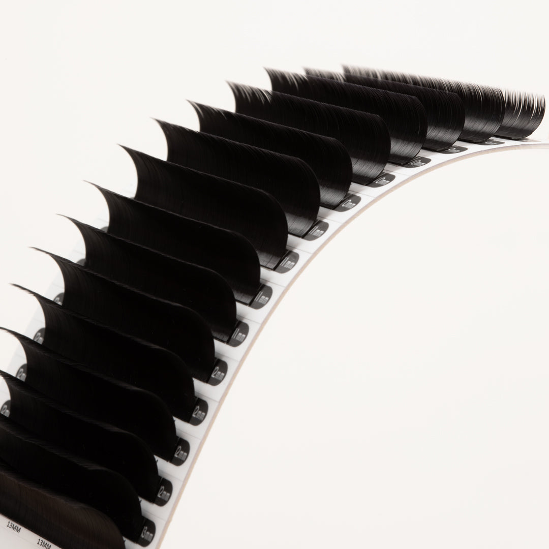 Volume/Classic Mayfair Lashes 0.10